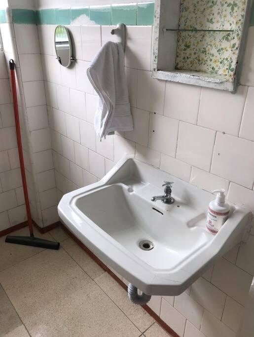 Apartamento Quarto, Em Apartamento Retro Na Vila Mariana *