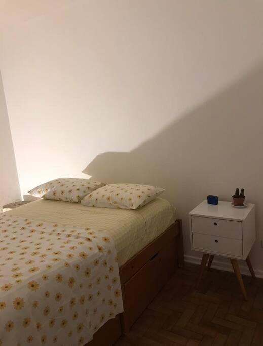 Quarto, Em Apartamento Retro Na Vila Mariana Apartamento *